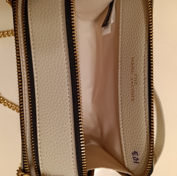 MARC JACOBS Leather Crossbody Bag In Oatmilk - Picture 7 of 13